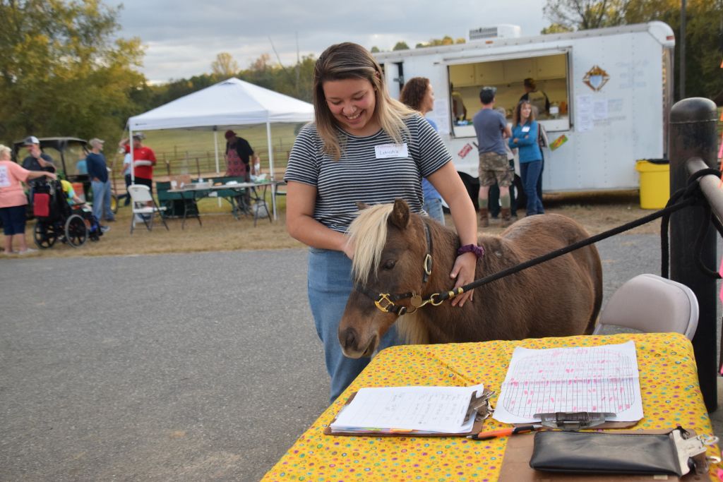 riddle center barn event 10-19 188 (1024x683).jpg